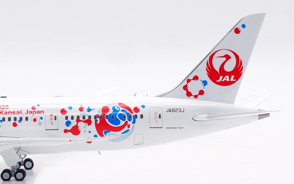 Inflight 200 B-788-823 Boeing 787-8 Dreamliner JAL, Japan