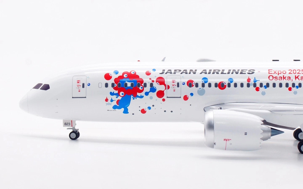 Inflight 200 B-788-823 Boeing 787-8 Dreamliner JAL, Japan