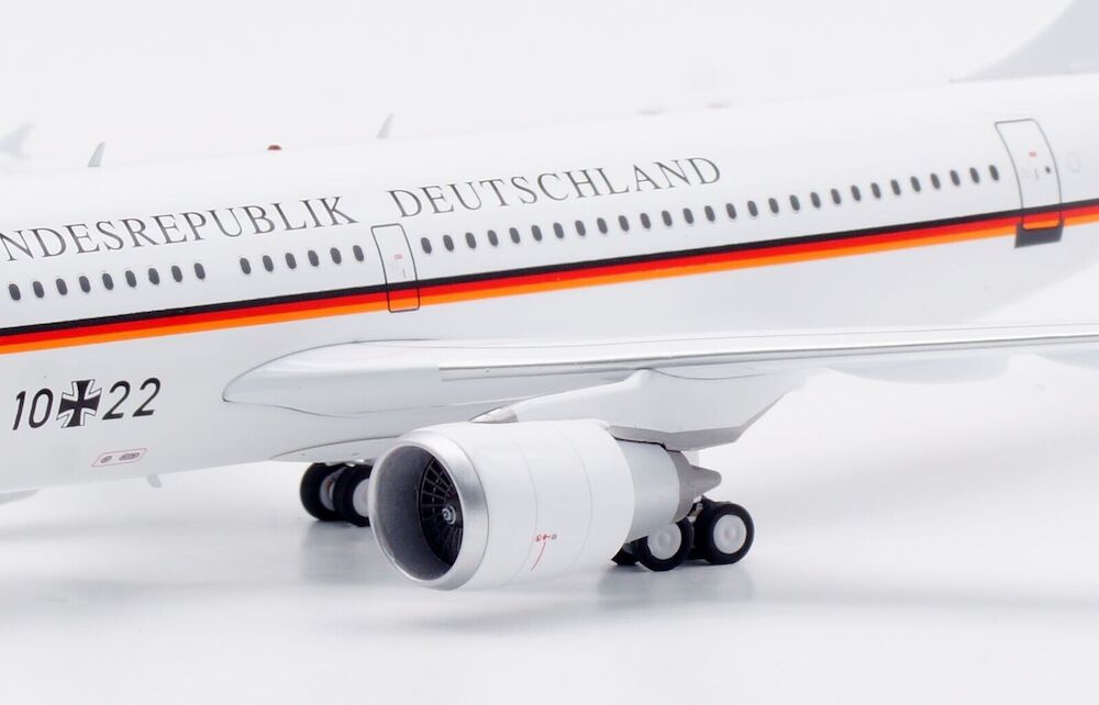 1/200 Air Zero G Airbus A310 Inflight 200 | eBay