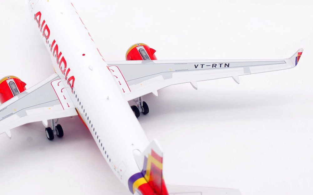 Inflight 200 IF320AI0725 Airbus A320neo Air India VT-RTN