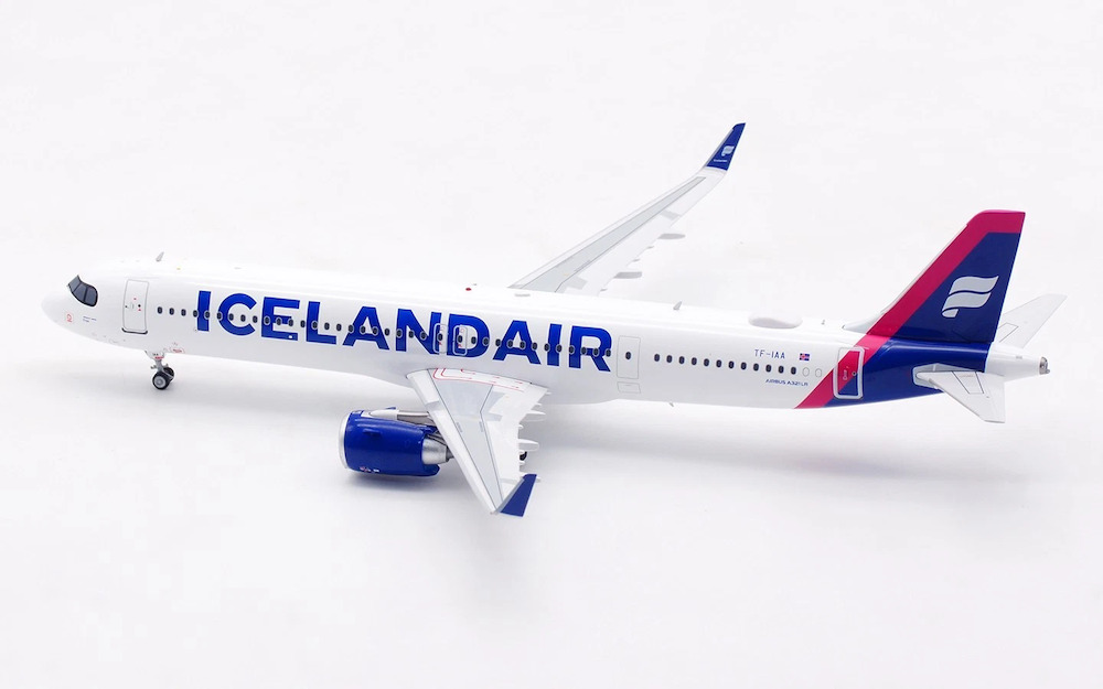 Inflight 200 IF321MF0425 Airbus A321neo Icelandair TF-IAA