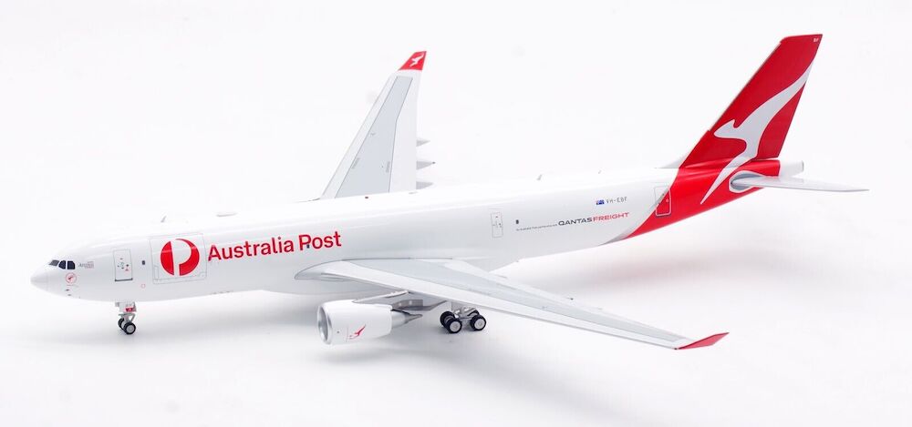 Inflight 200 IF332QF0124 Airbus A330-200 (P2F) Qantas Freight / A