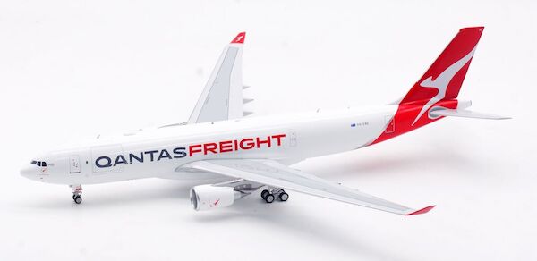 Airbus A330-200 Qantas Freight VH-EBE IF332QF0224