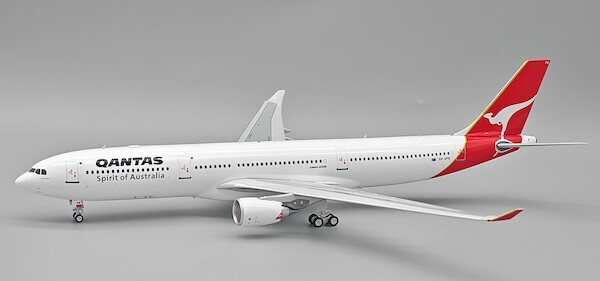 Airbus A330-303 Qantas VH-QPB  IF333QF1025
