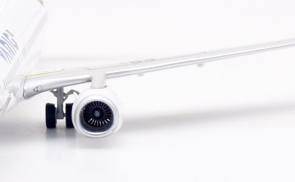 中古】INFLIGHT 1/200 ボーイング 737-700 VARIG BRASIL[10