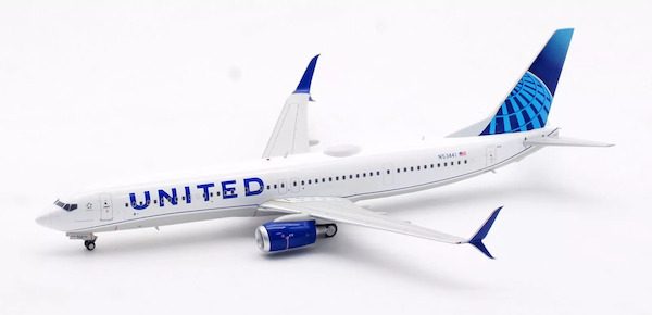 Boeing 737-900ER United Airlines N53441  IF739UA0324