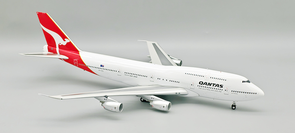 Boeing 747-338 Qantas VH-EBX IF743QF0526