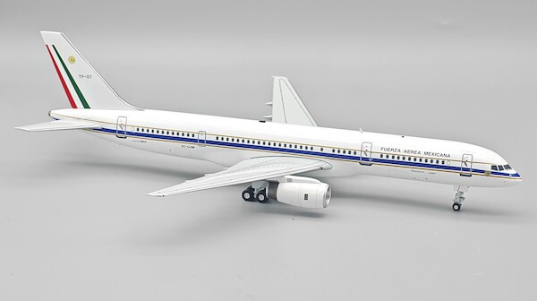 Boeing 757-225 Mexican Air Force XC-UJM TP-01  IF752TP01