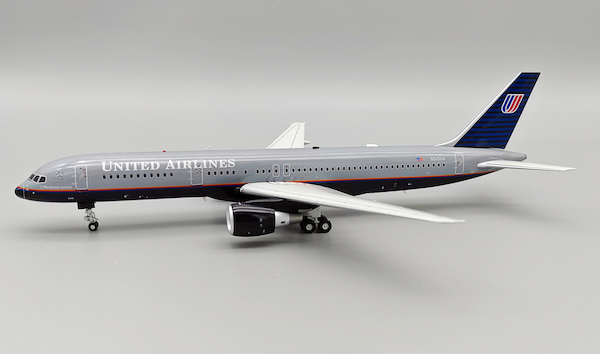 Boeing 757-200 United Airlines "Battleship" N515UA IF752US0923