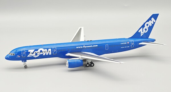 Boeing 757-28A Zoom Airlines C-GTSN IF752Z40326