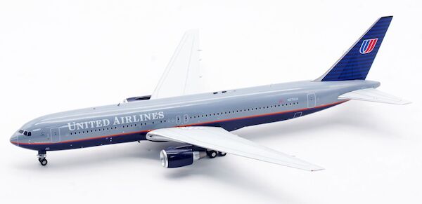 Boeing 767-300 United N670UA IF763UA1223