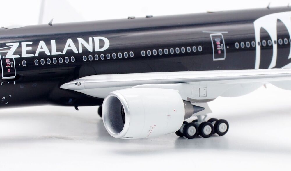 Inflight 200 IF772NZ1223 Boeing 777-200ER Air New Zealand ZK-OKH