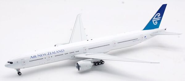 Boeing 777-300ER Air New Zealand ZK-OKM IF773NZ1223