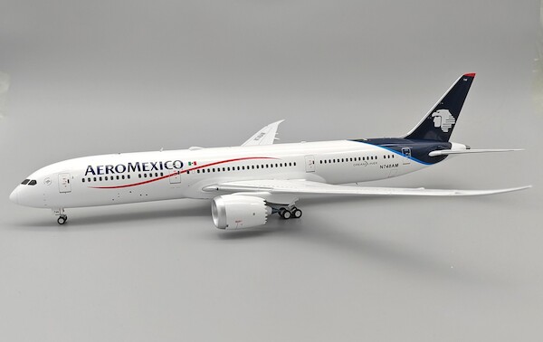 Boeing 787-9 Dreamliner AeroMexico N748AM  IF789MX0625