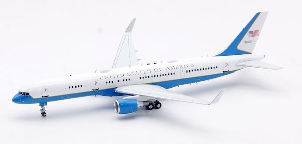 Boeing 757-200 C-32A USAF United States Air Force 98-0001 IFC32USA04