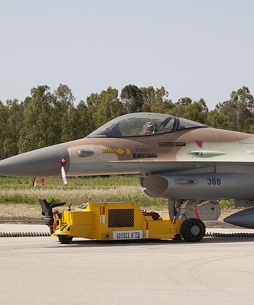 IAF Towing Tractor Type A  48054