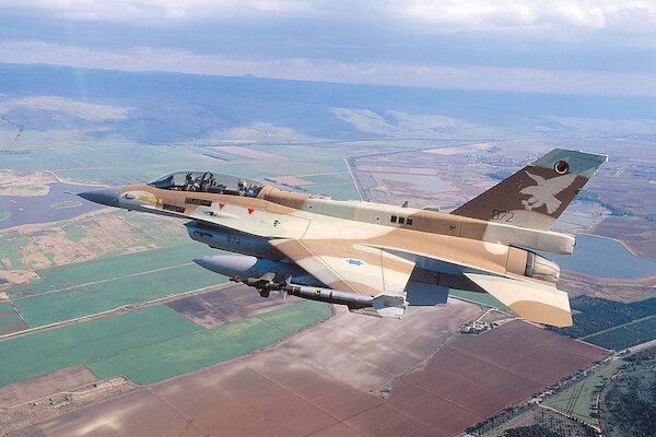 IAF F16D Block.30/40 'Barak' Conversion (Academy F16I Sufa) IC32054