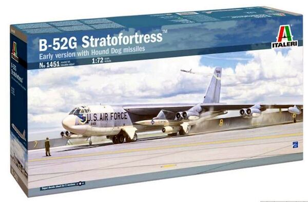 Boeing B52G Stratofortress early version with Hound Dog Missiles 1451