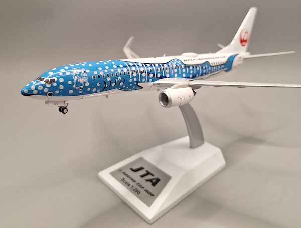 Boeing 737-800 Japan Transocean Air "Jinbei Jet" JA05RK JF-737-8-040