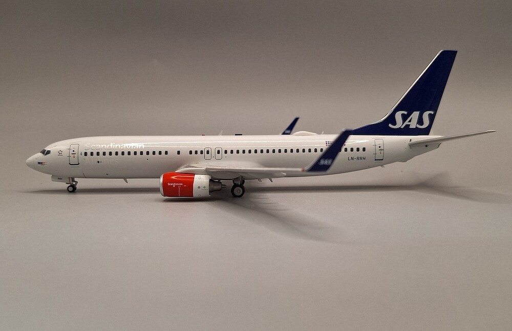 J Fox Models JF-737-8-045 Boeing 737-800 SAS Scandinavian Airline