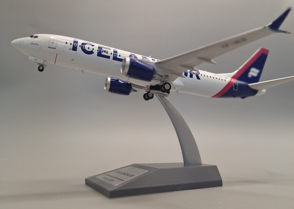J Fox Models JF-737-8M-009 Boeing 737 Max 8 Icelandair TF-ICO J Fox Models JF-737-8M-009 Boeing 737 Max 8 Icelandair TF-ICO