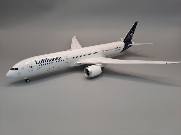 Boeing 787-9 Dreamliner Lufthansa D-ABPA  JF-787-9-001