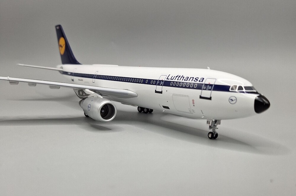 J Fox Models JF-A300-005 Airbus A300-B4 Lufthansa D-AIBA