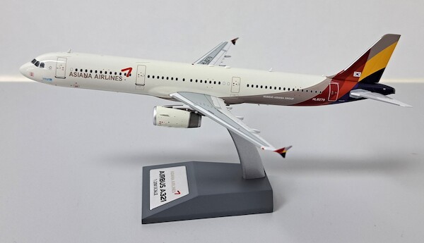 Airbus A321-231 Asiana Airlines HL8279 in flight mode JF-A321-012