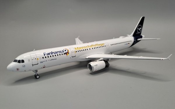 Airbus A321-131 Lufthansa "Fanhansa Mannschaftsflieger" D-AISQ JF-A321-024
