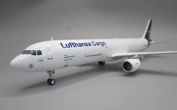 Airbus A321-211(P2F) Lufthansa Cargo / Lufthansa Cityline D-AEUI JF-A321-040