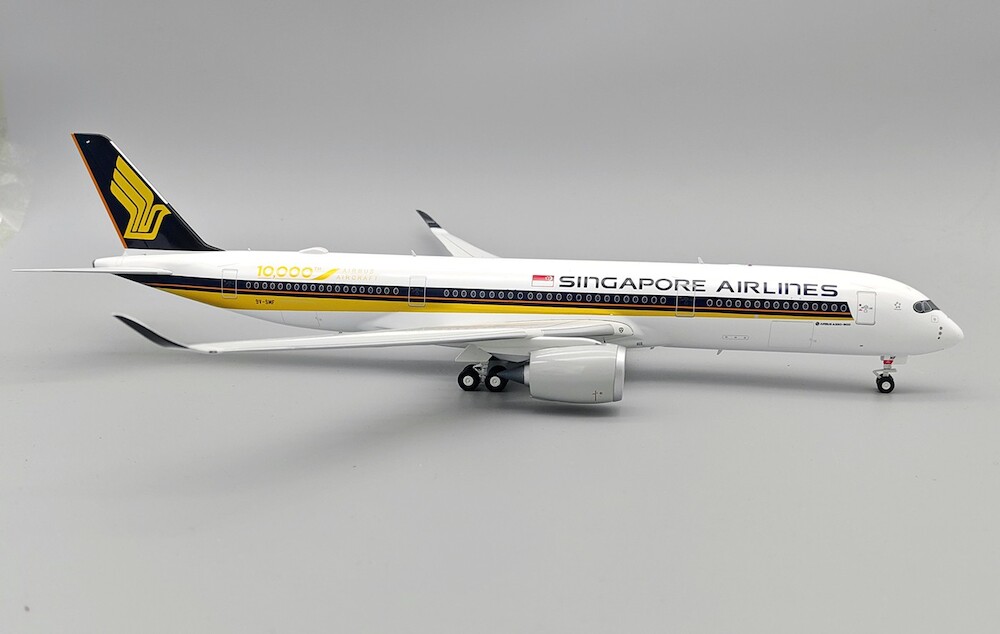 【新品】シンガポール航空 Airbus A350-900 1/200 Amazon.co.jp: 飛行機模型飛行機おもちゃの飛行機模型 1/200