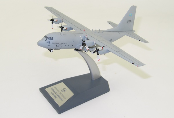 Lockheed Hercules C130H/Lockheed L382 Swedish Air Force 84005 JF-C130-027