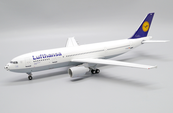 Airbus A300-600R Lufthansa "Football Nose" D-AIAU EW2306002