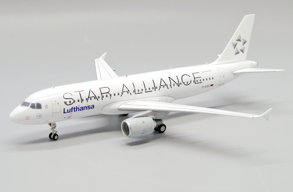Airbus A320 Lufthansa "Star Alliance" D-AIQS EW2320013