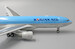 Airbus A330-200 Korean Air HL8228  EW2332002