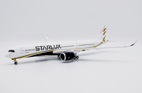 Airbus A350-900 Starlux Airlines B-58502  EW2359007