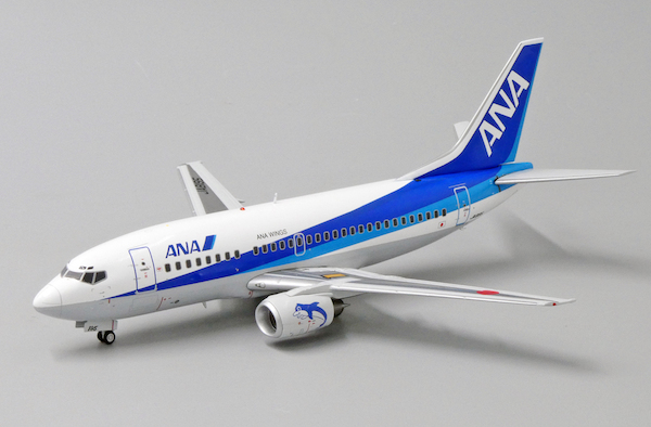 Boeing 737-500 ANA All Nippon JA8195  EW2735003