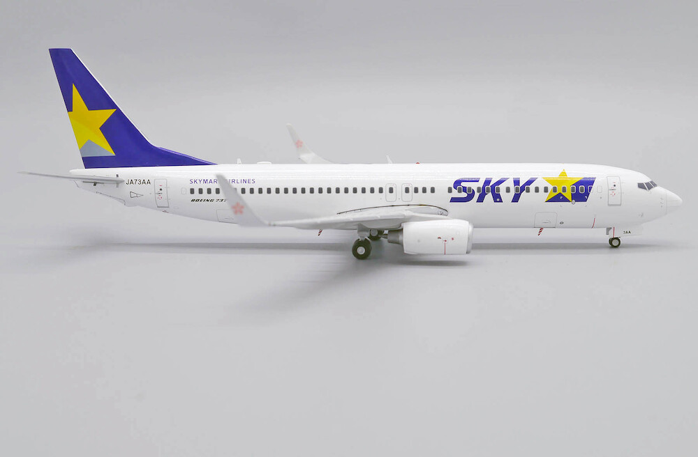 JC Wings EW2738012 Boeing 737-800 Skymark Airlines JA73AA