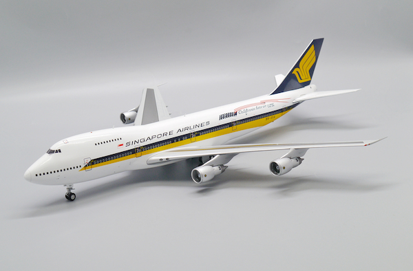 Boeing 747-200 Singapore Airlines 9V-SIA EW2742001
