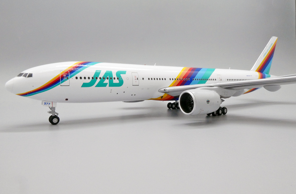Boeing 777-200 Japan Air System JAS JA8977