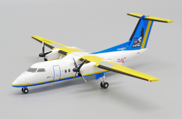 Bombardier Dash 8-Q100 Ryukyu Air Commuter JA8972 EW28Q1001