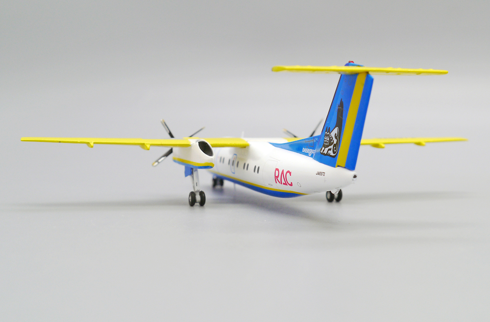 JC Wings EW28Q1001 Bombardier Dash 8-Q100 Ryukyu Air JC Wings EW28Q1001 Bombardier Dash 8-Q100 Ryukyu Air