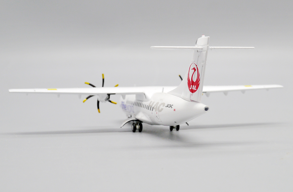 JC Wings EW2AT4004 ATR42-600 Hokkaido Air System JA13HC "One
