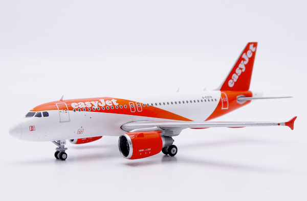 Airbus A319 EasyJet G-EZFR EW4319001