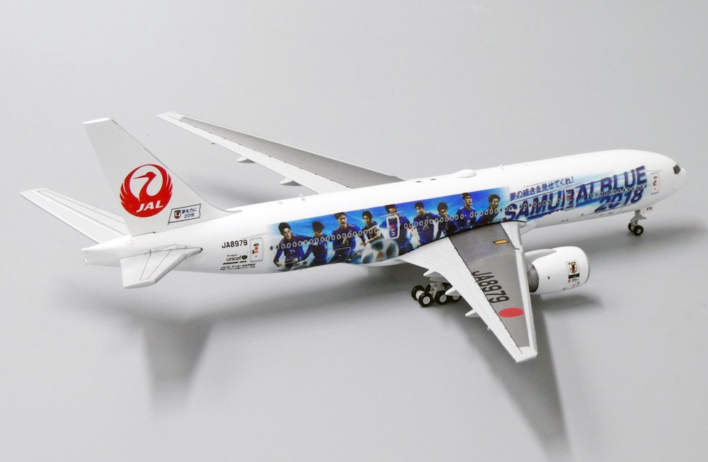 JC Wings EW4772004 Boeing 777-200ER JAL Japan Air Lines Samurai