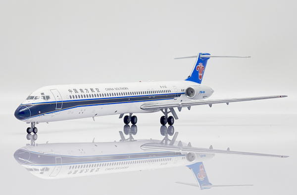 McDonnell Douglas MD82 China Southern Airlines B-2132 KJ-MD82-025