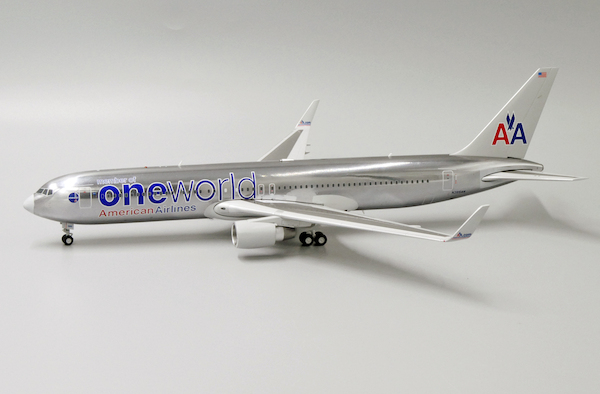 Boeing 767-300ER American Airlines "OneWorld Livery" N395AN LH2172
