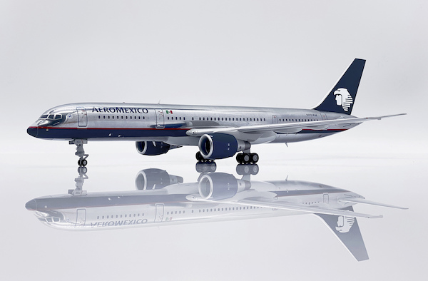 Boeing 757-200 Aeromexico LH2330