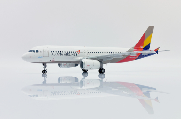 Airbus A320 Asiana Airlines HL7772  LH2418