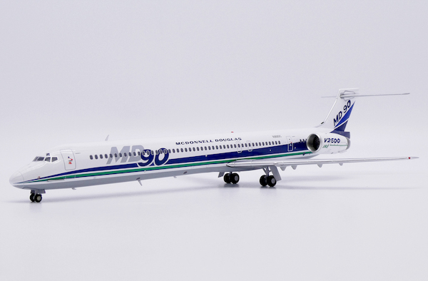 McDonnell Douglas MD90 House Color N901DC LH2501